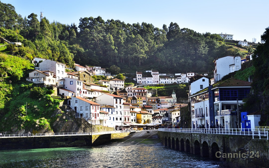 20241102_Cudillero_02.jpg